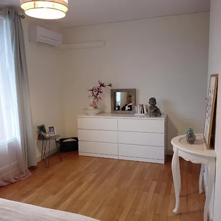 Le Stradivarius Apartment